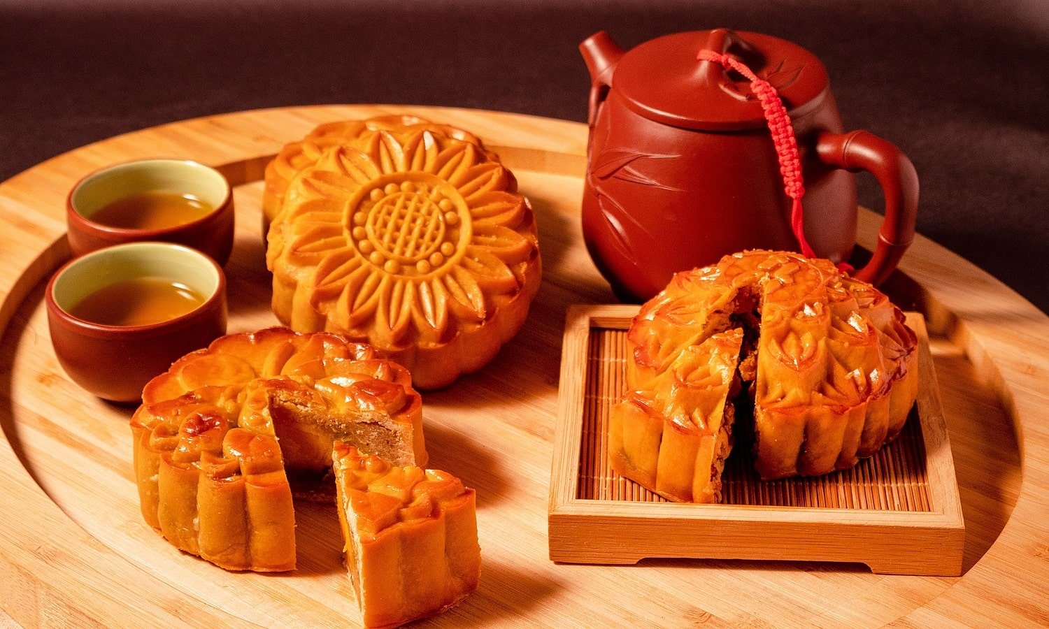 Dịch vụ  gửi bánh trung thu từ Huế đi Singapore 