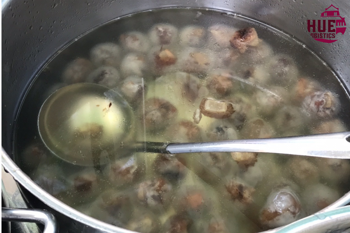 Chè bột lọc heo quay - đặc trưng xứ Huế Chè bột lọc heo quay - đặc trưng xứ Huế