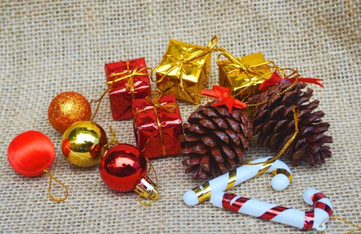 Phụ kiện trang trí giáng sinh Phụ kiện trang trí giáng sinh