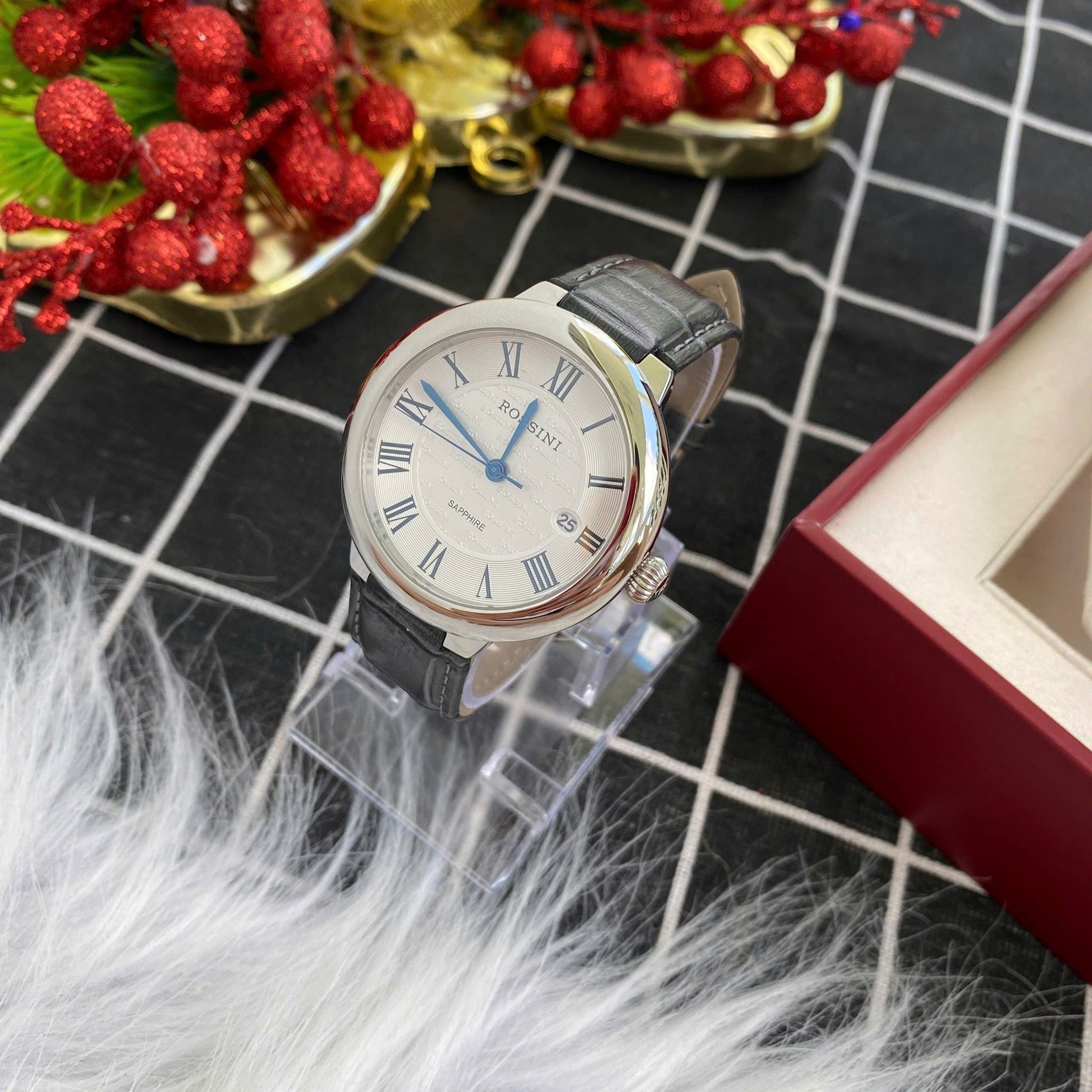 Vận Chuyển Đồng Hồ Từ Huế Đến TP. Hồ Chí Minh – An Toàn, Chuyên Nghiệp Cùng HueLogistics Vận Chuyển Đồng Hồ Từ Huế Đến TP. Hồ Chí Minh – An Toàn, Chuyên Nghiệp Cùng HueLogistics