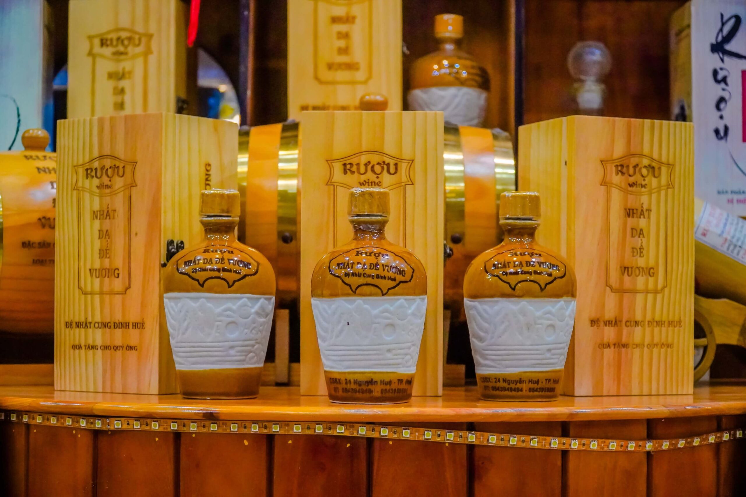 Ưu điểm tại HueLogistics khi vận chuyển rượu cung đình Nhất Dạ Đế Vương