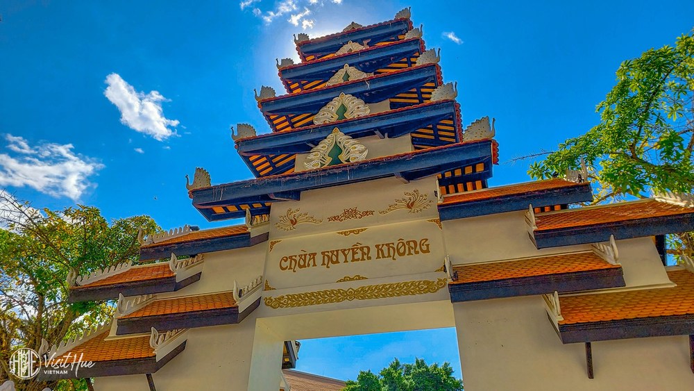 Top địa điểm "phải đến" trong hành trình tự túc