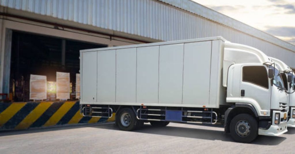 Phương thức vận chuyển hiện đại, an toàn cho hàng lỏng