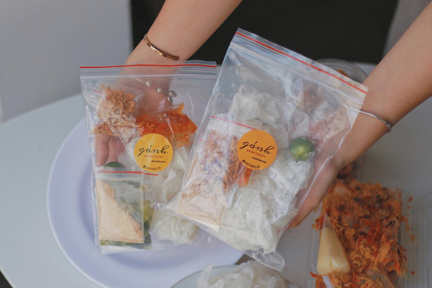 Vận Chuyển Gói Bánh Tráng Trộn Từ Huế Đi Busan Nhanh – Đúng Quy Định