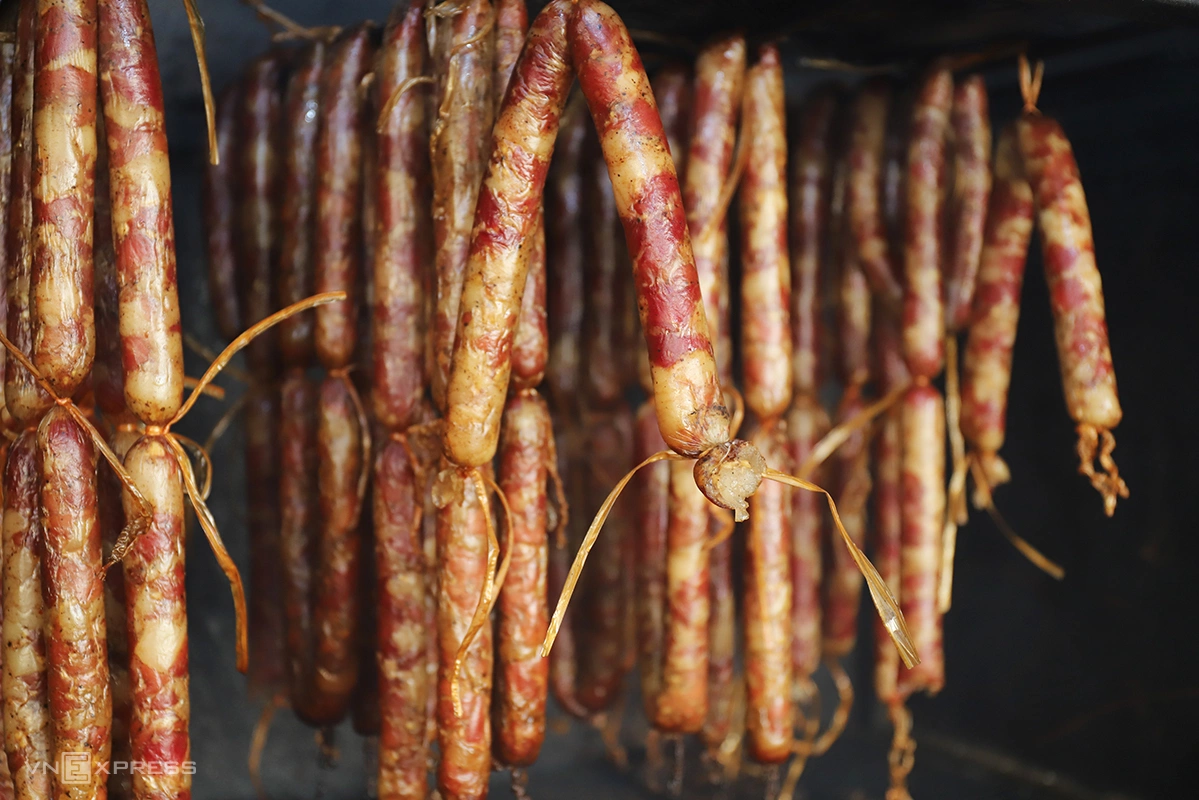 Chuẩn hóa nhãn mác lạp xưởng 