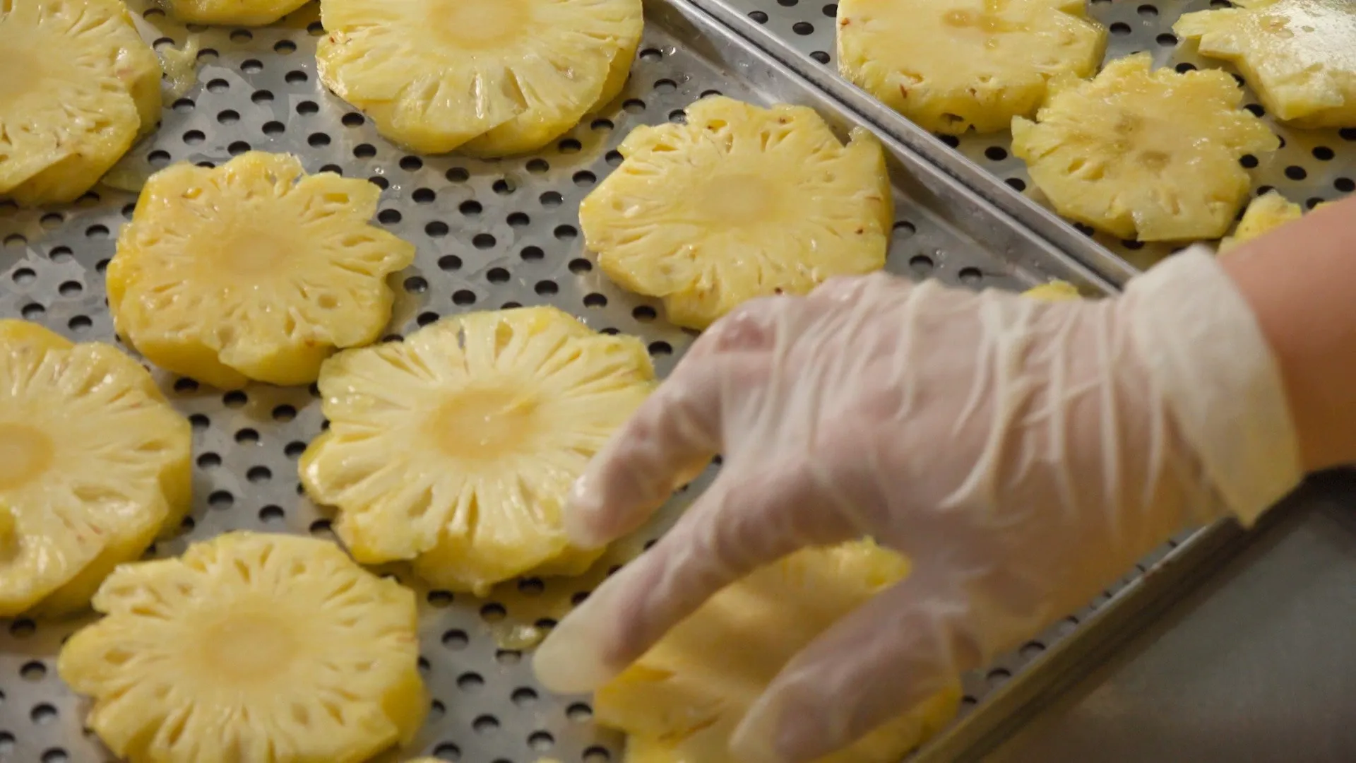 Kiểm tra "điều kiện cần" của dứa sấy