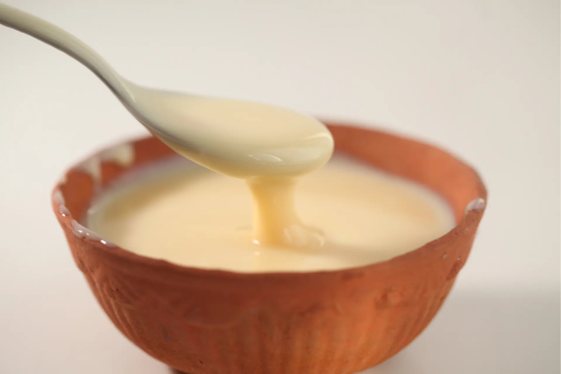 Thời gian và Cước phí: Tối ưu cho người gửi