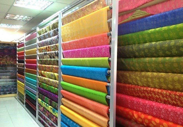Gửi Vải Áo Dài Từ Huế Đi Pháp – Làm Sao Để Hạn Chế Nhăn Và Gấp Nếp? Gửi Vải Áo Dài Từ Huế Đi Pháp – Làm Sao Để Hạn Chế Nhăn Và Gấp Nếp?