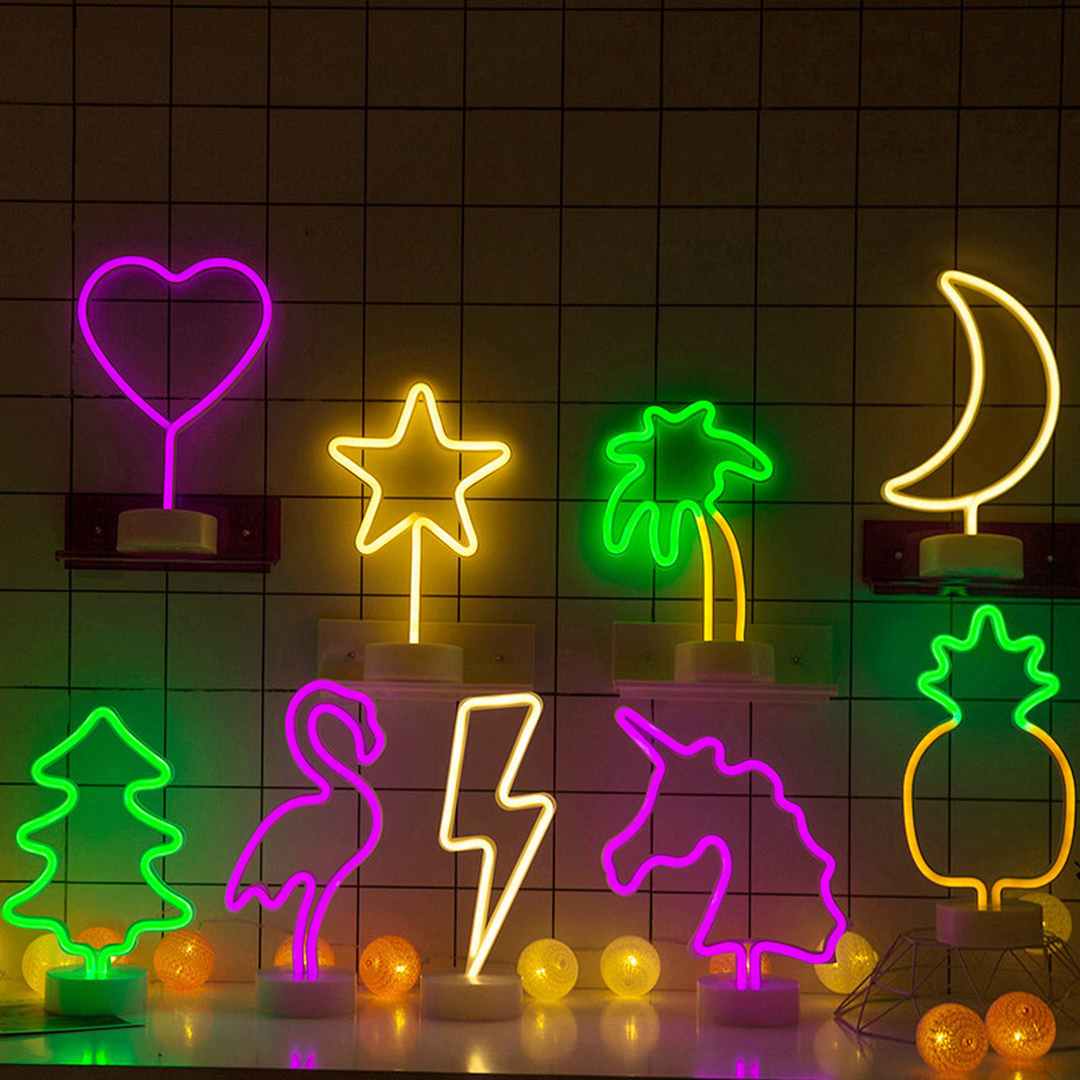 Gửi Đèn Neon Decor Từ Huế Ra Hà Nội – Đóng Kiện Thế Nào Để Không Vỡ?