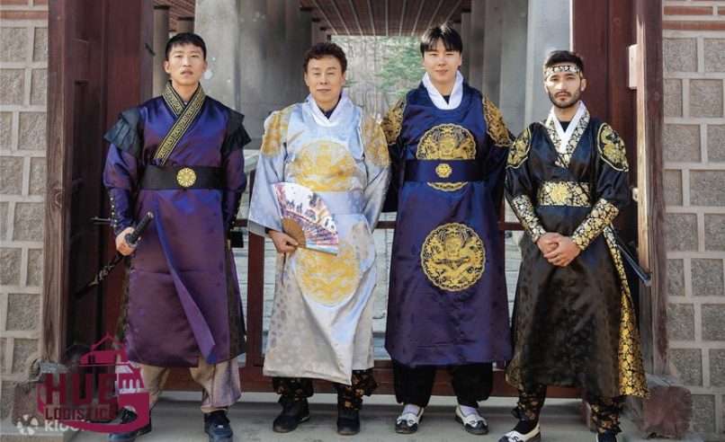 Vận Chuyển Hanbok Từ Hàn Quốc Về Việt Nam - Cách Đóng Gói Hợp Lý Nhất